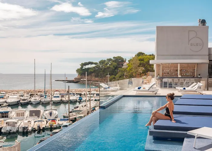 Bleu Hotel & Spa